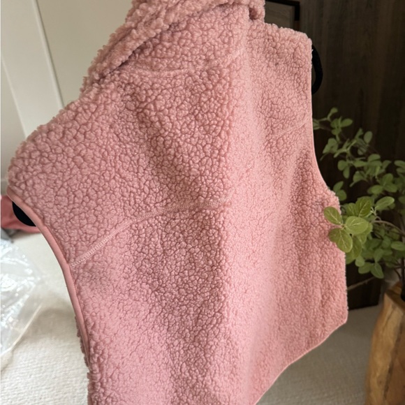 Oversize women’s sherpa vest - Picture 2 of 3